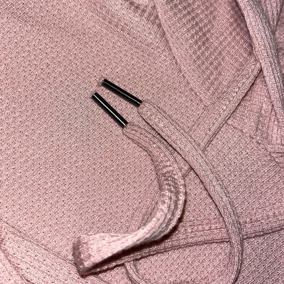 brand new top - Picture 2 of 4